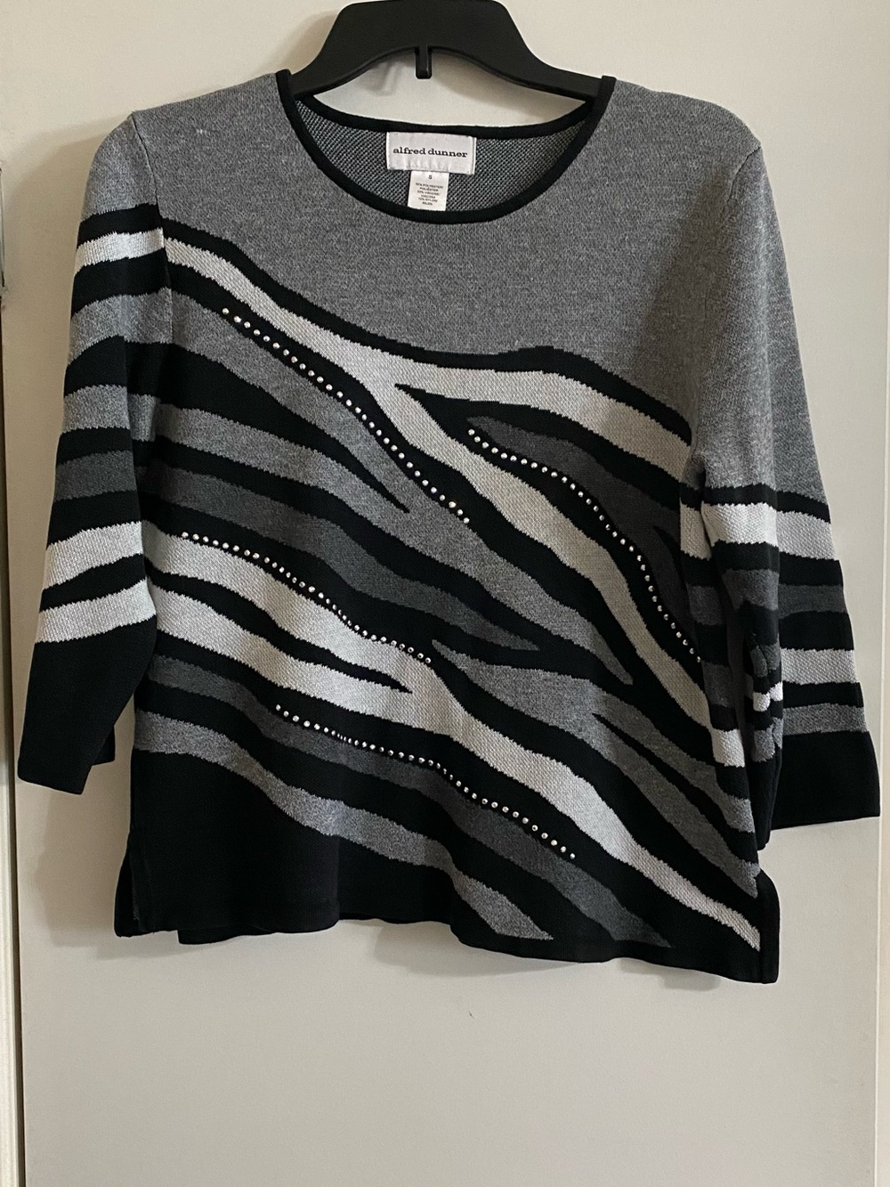 Alfred Dunner Black, Gray & White Zebra Stripe Knit Top